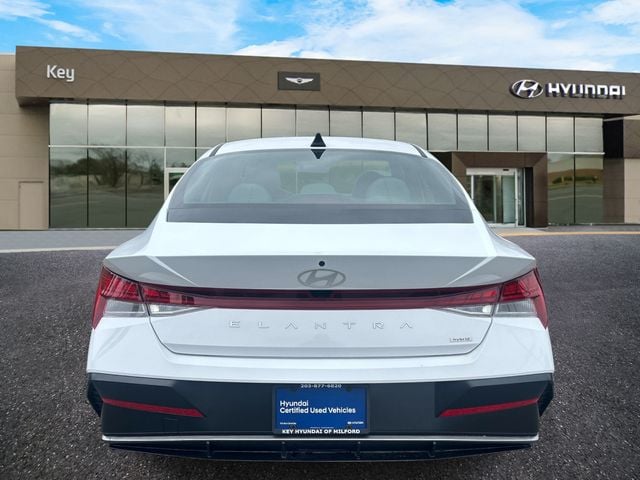2025 Hyundai Elantra Limited - Photo 6