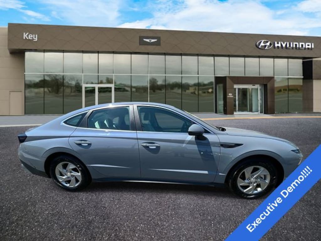 Certified 2025 Hyundai Sonata SE Sedan