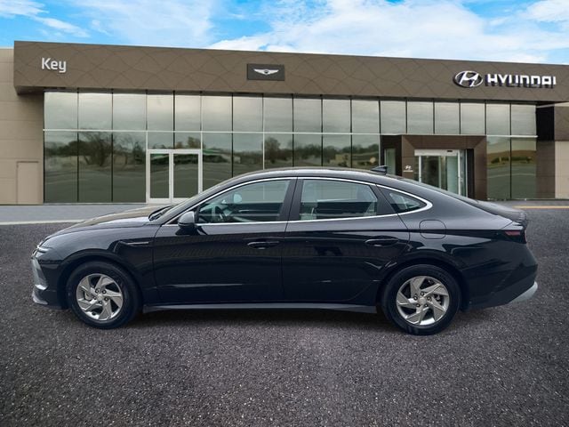 2025 Hyundai Sonata SE - Photo 8