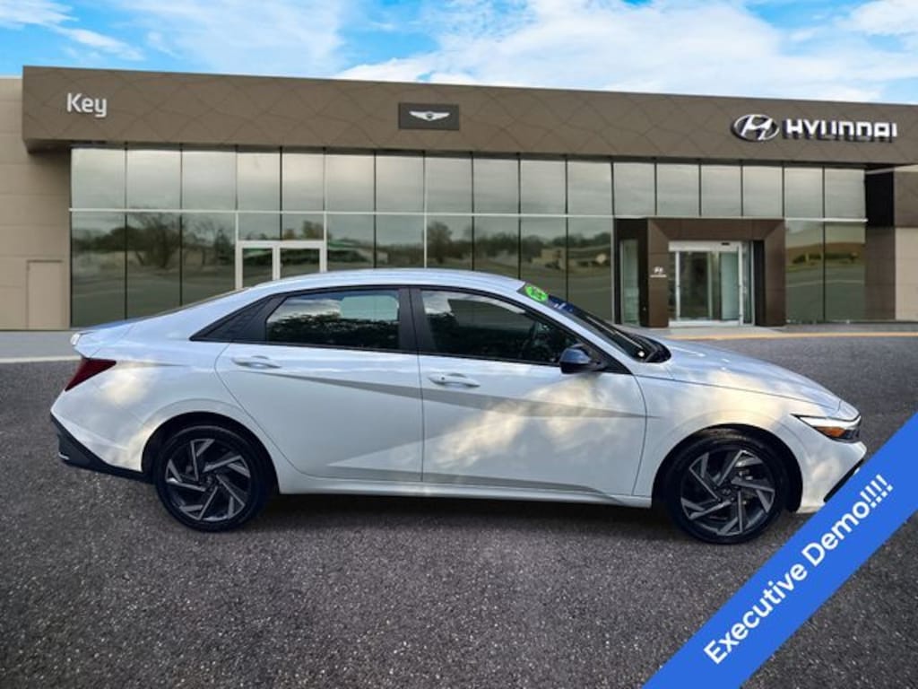 Certified 2025 Hyundai Elantra Hybrid SEL Sport Sedan