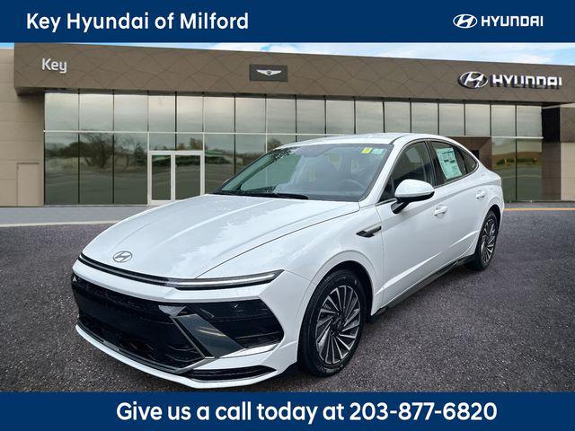 2025 Hyundai Sonata Hybrid SEL - Photo 1