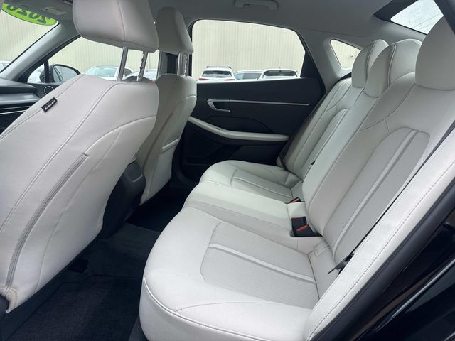 2025 Hyundai Sonata SE - Photo 15