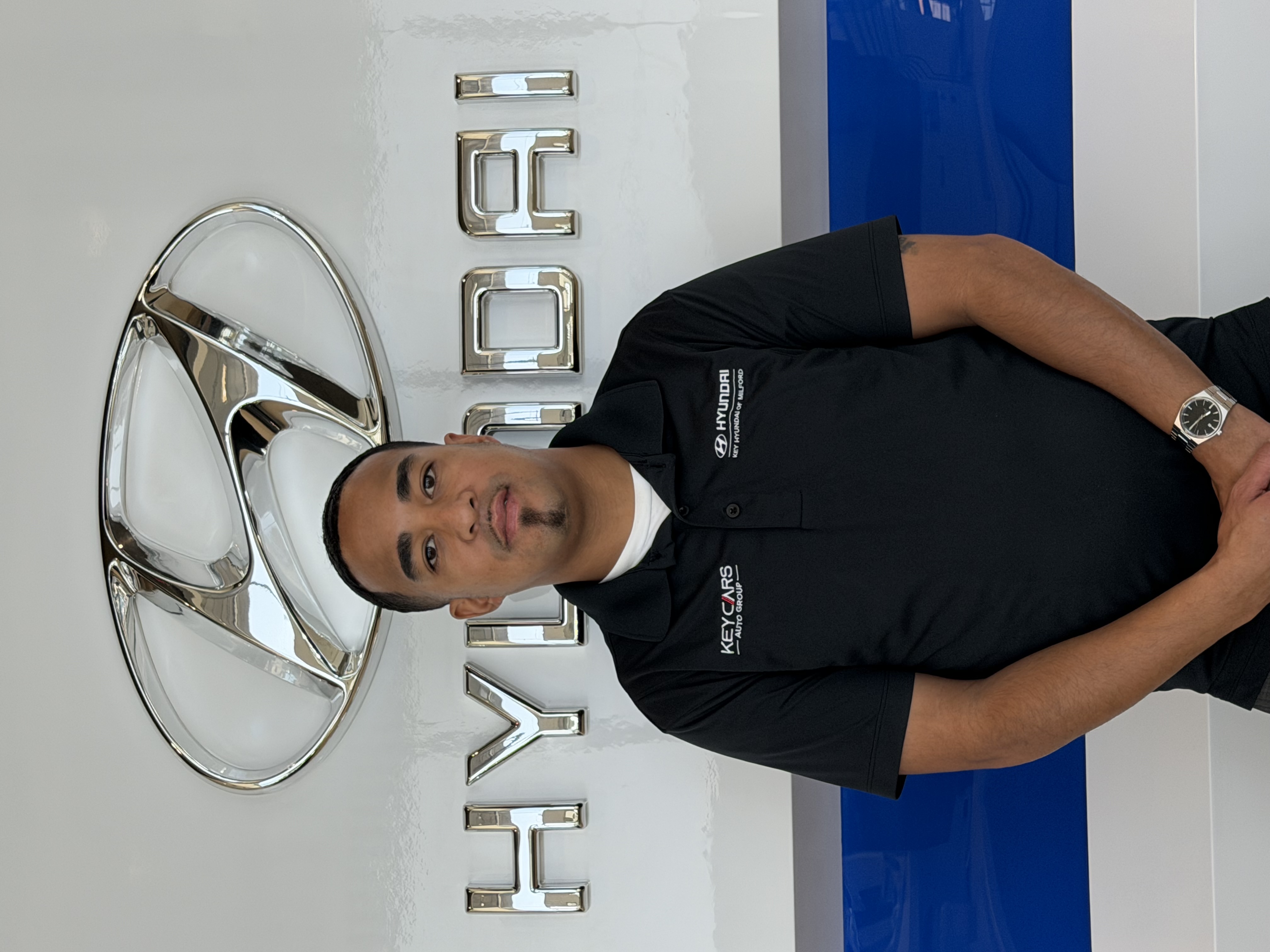 Staff member Alex Iribarren from ID_14122cd3c061
