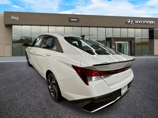 2025 Hyundai Elantra SEL - Photo 8