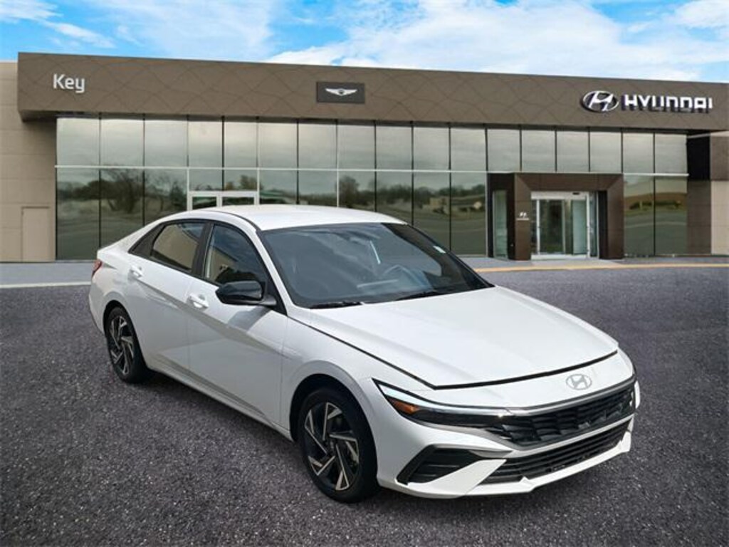 New 2025 Hyundai Elantra SEL Sport Sedan