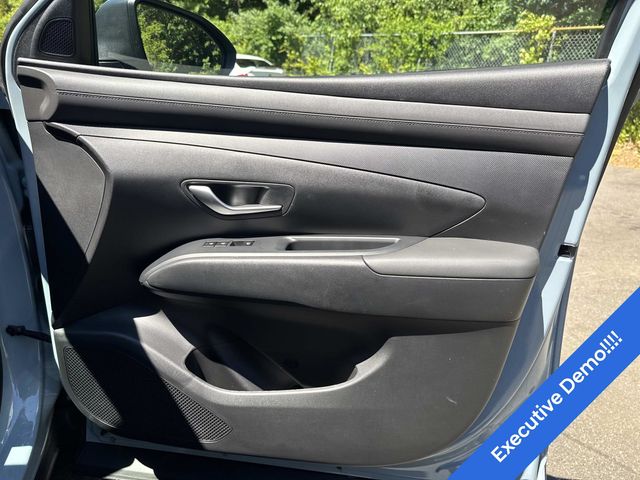 2025 Hyundai Santa Cruz SE - Photo 25