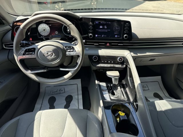 2022 Hyundai Elantra SEL - Photo 13