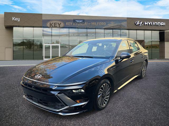 2026 Hyundai Sonata Hybrid Sedan 