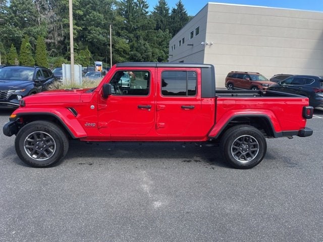 Used 2023 Jeep Gladiator Overland with VIN 1C6HJTFG9PL527363 for sale in Milford, CT