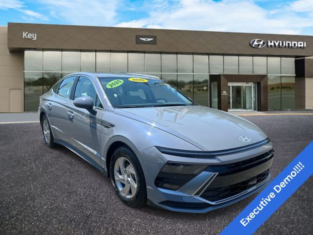 Certified 2025 Hyundai Sonata SE Sedan