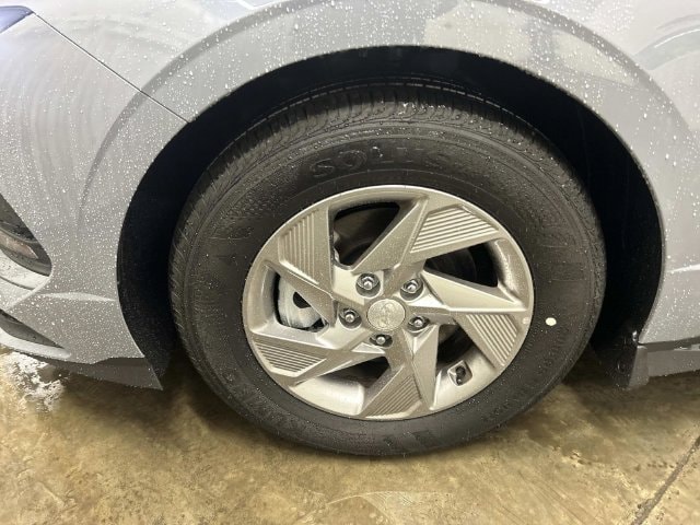 2025 Hyundai Sonata SE - Photo 14