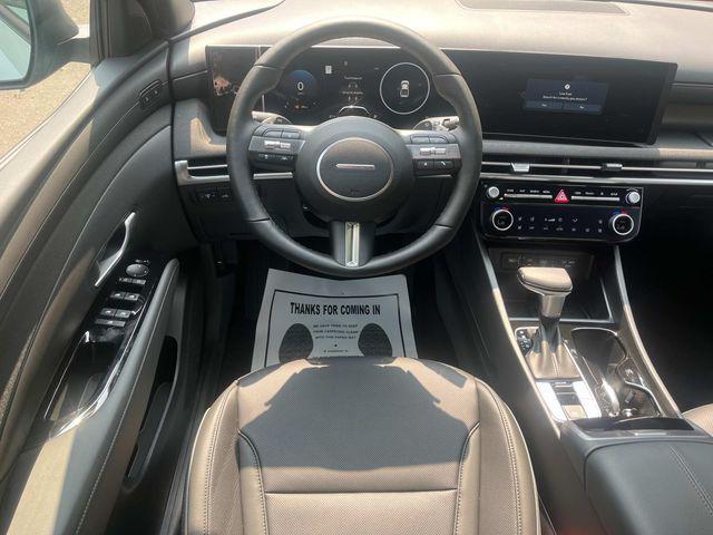 2025 Hyundai Santa Cruz Limited - Photo 8