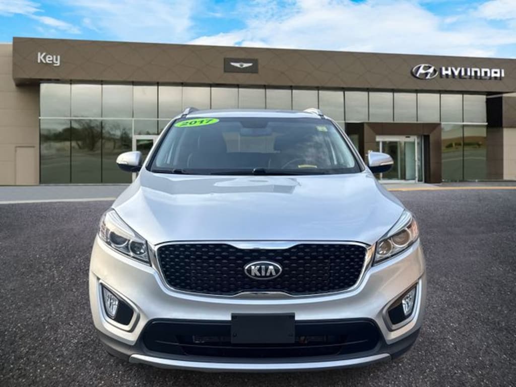 Used 2017 Kia Sorento 3.3L EX SUV