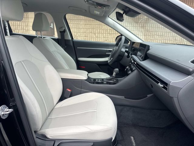 2025 Hyundai Sonata SE - Photo 20