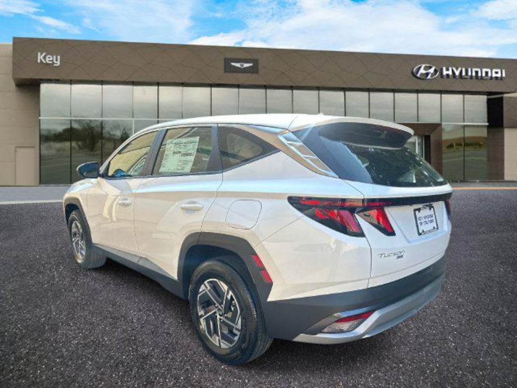 New 2026 Hyundai Tucson Hybrid Blue SE SUV