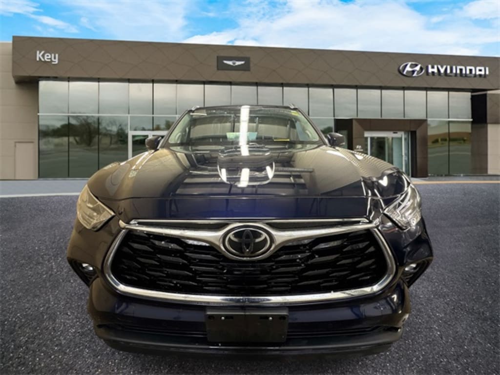 Used 2021 Toyota Highlander Limited SUV