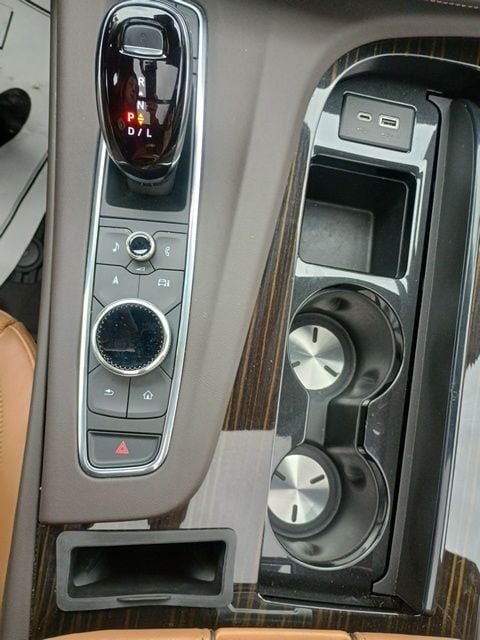 2023 Cadillac Escalade Sport - Photo 31