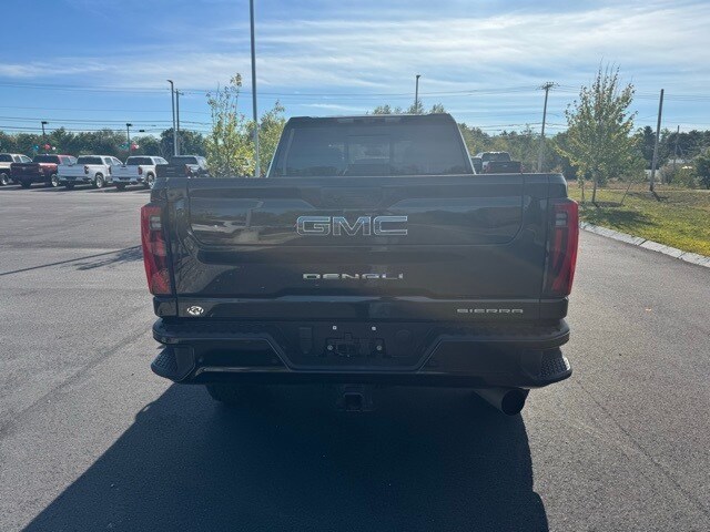 2024 Gmc Sierra 3500 HD Denali Ultimate photo 4