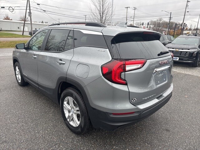 2023 Gmc Terrain SLE photo 4