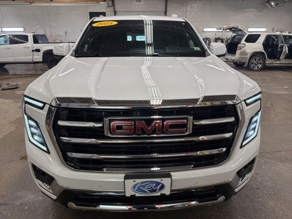 Used 2025 GMC Yukon Elevation SUV