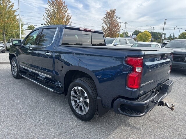 2023 Chevrolet Silverado 1500 High Country photo 4