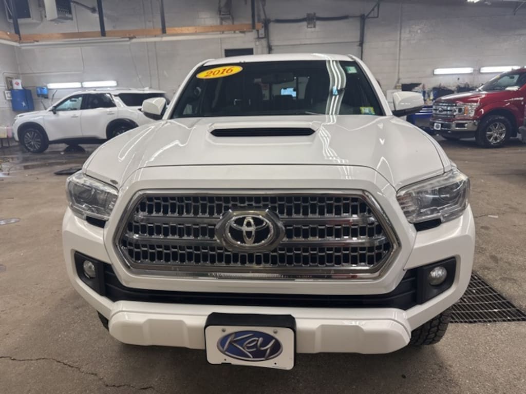 Used 2016 Toyota Tacoma TRD Sport Truck