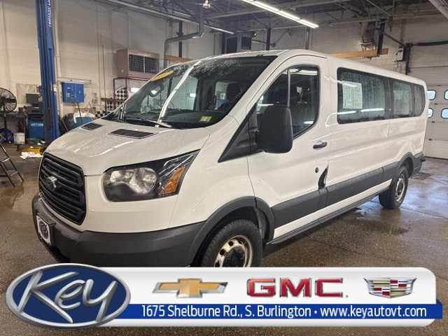 2017 Ford Transit Wagon XL's photo
