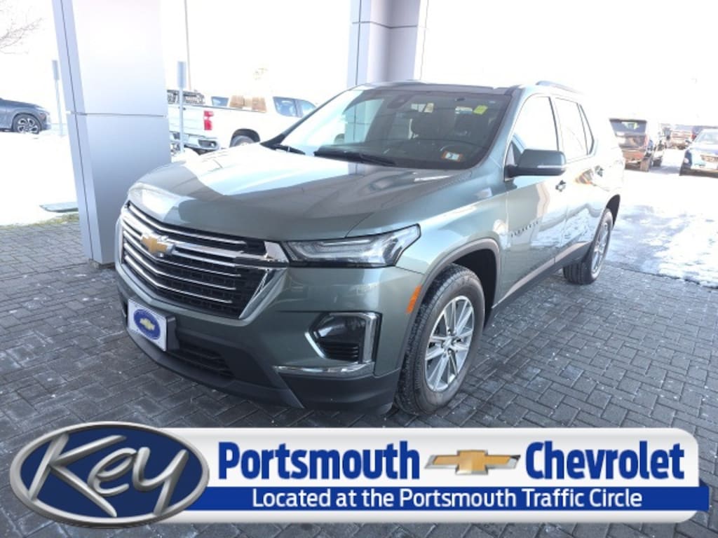 Used 2023 Chevrolet Traverse LT SUV