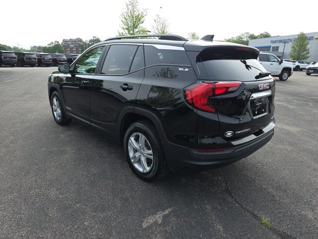 2021 Gmc Terrain SLE photo 3