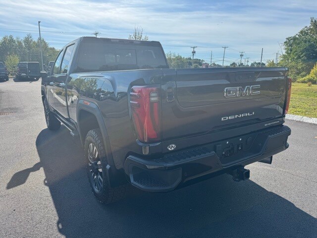 2024 Gmc Sierra 3500 HD Denali Ultimate photo 3