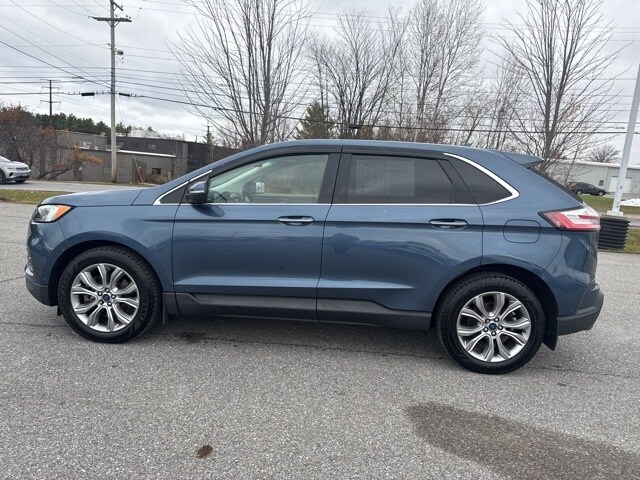 2019 Ford Edge Titanium photo 3