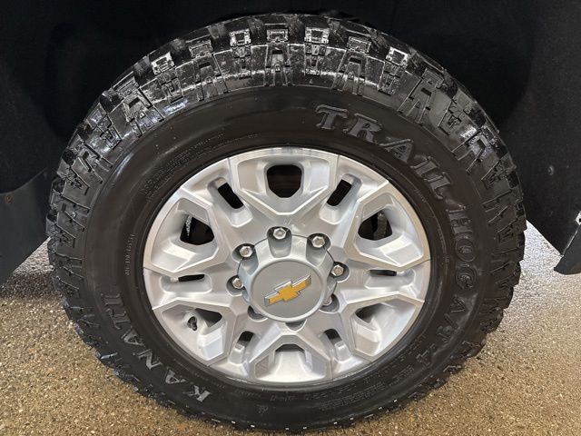 2023 Chevrolet Silverado 2500HD LT - Photo 10