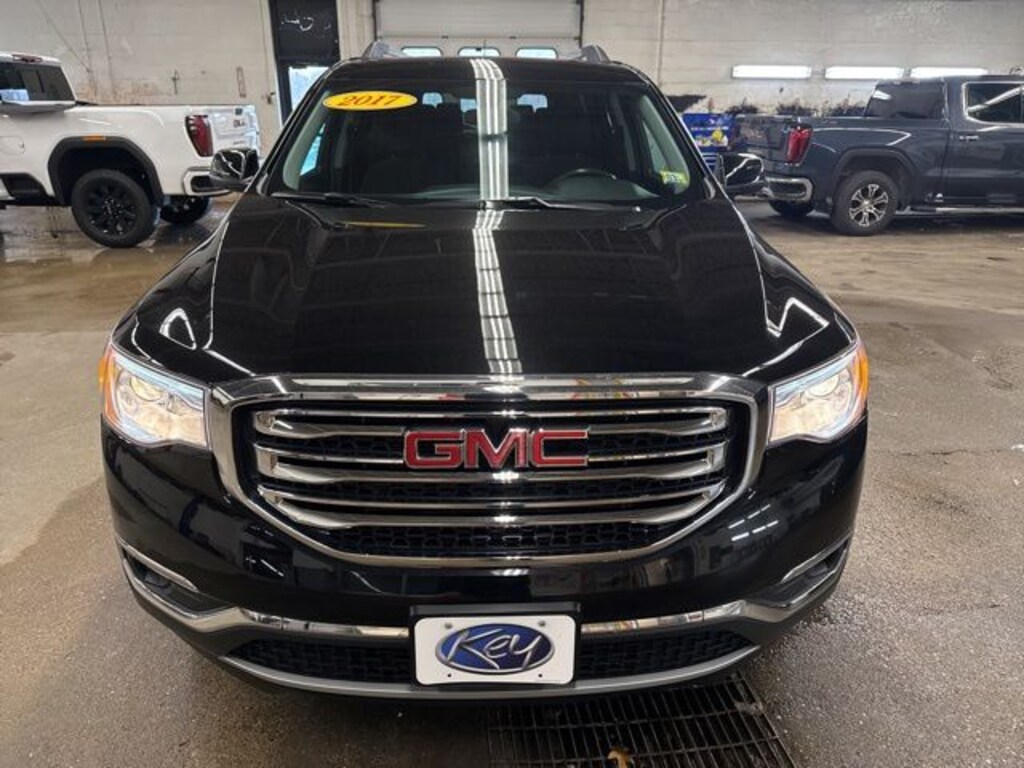 Used 2017 GMC Acadia SLE-2 SUV