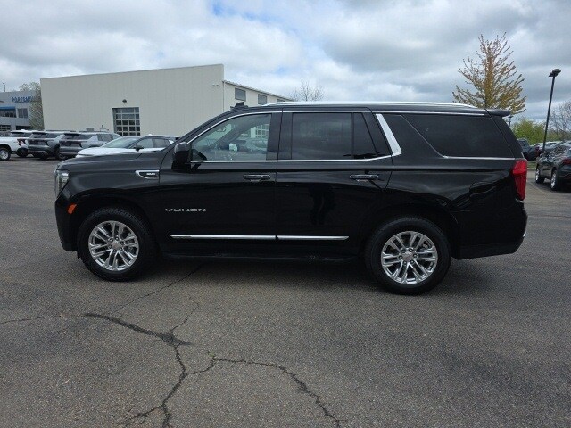 2023 Gmc Yukon SLT photo 2