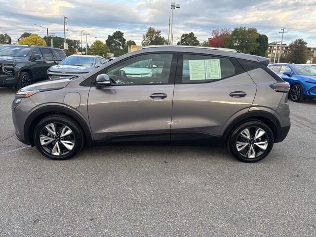 2023 Chevrolet Bolt EUV photo 2