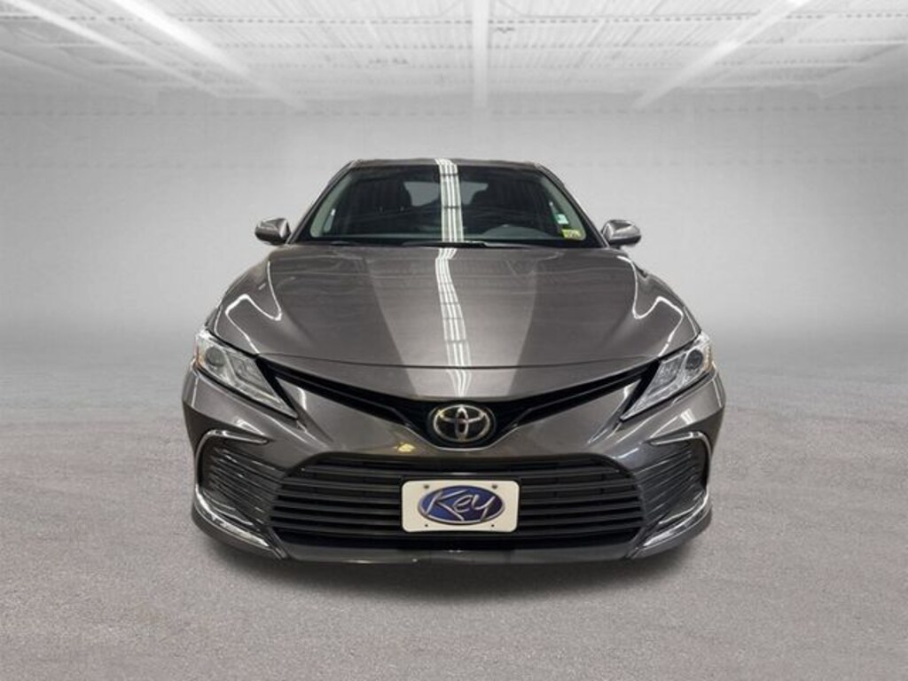 Used 2021 Toyota Camry XLE Sedan