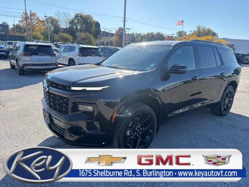 Used 2025 Chevrolet Traverse RS SUV