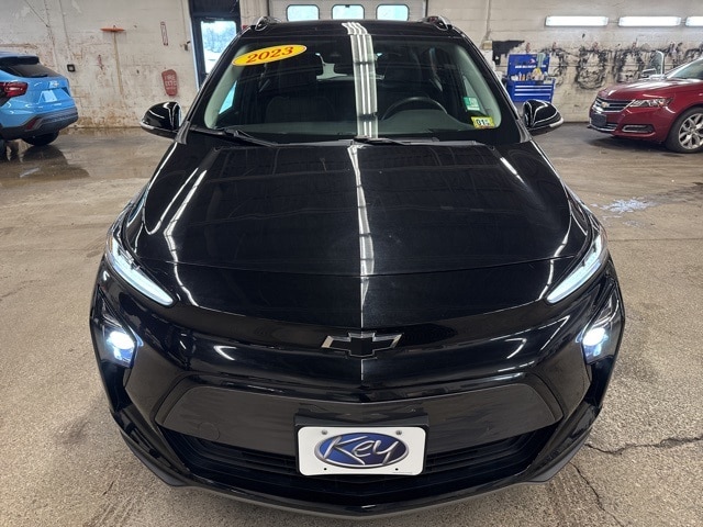 Used 2023 Chevrolet Bolt EUV LT with VIN 1G1FY6S03P4119868 for sale in South Burlington, VT