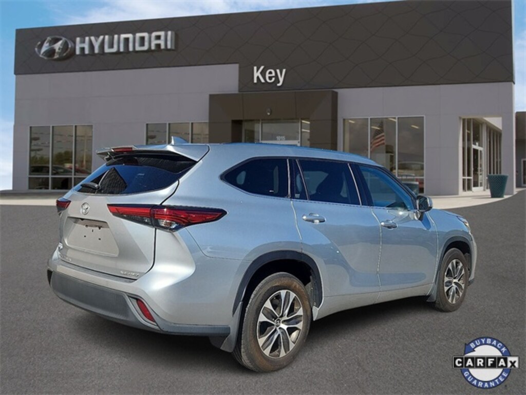 Used 2021 Toyota Highlander XLE SUV