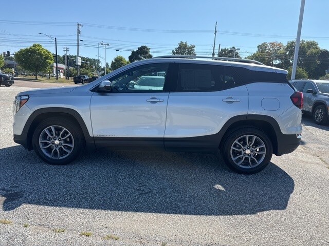 2022 Gmc Terrain SLT photo 3