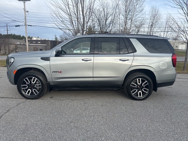 2024 Gmc Yukon AT4 photo 3