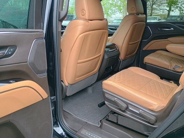 2023 Cadillac Escalade Sport - Photo 20
