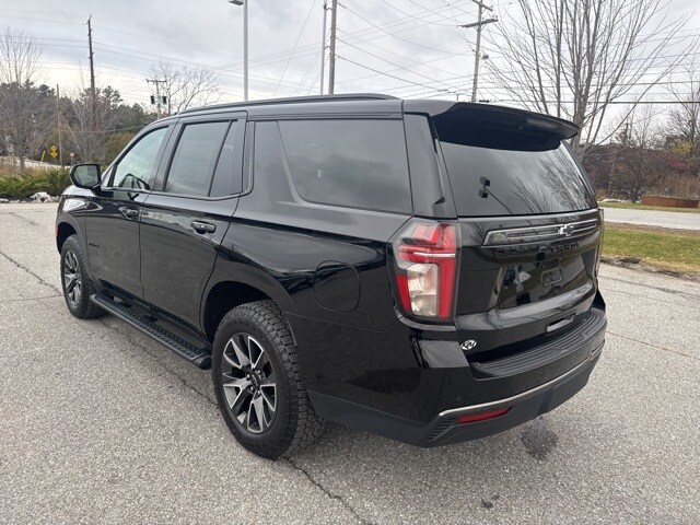 2021 Chevrolet Tahoe Z71 photo 2