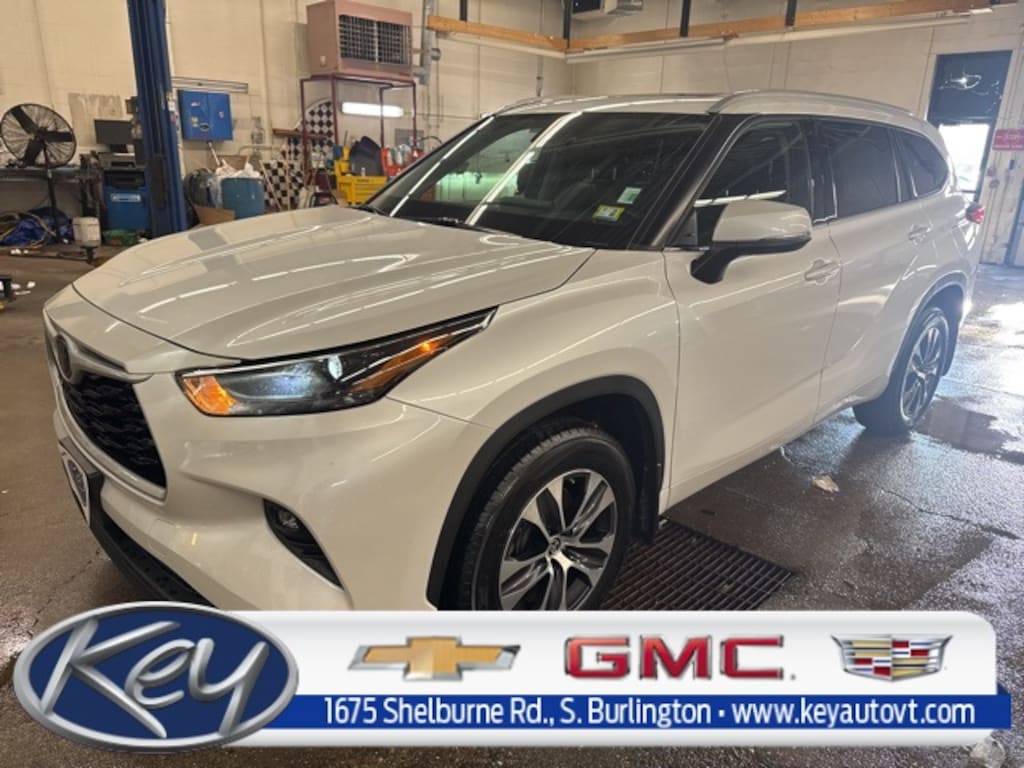 Used 2022 Toyota Highlander XLE SUV