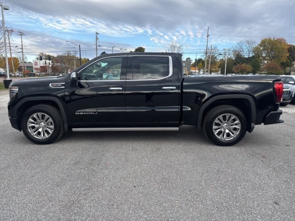 Used 2024 GMC Sierra 1500 Denali Truck
