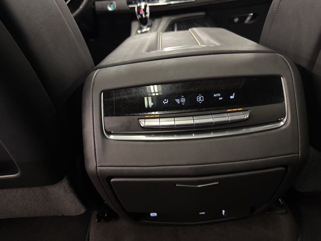 2023 Cadillac Escalade ESV Sport - Photo 23