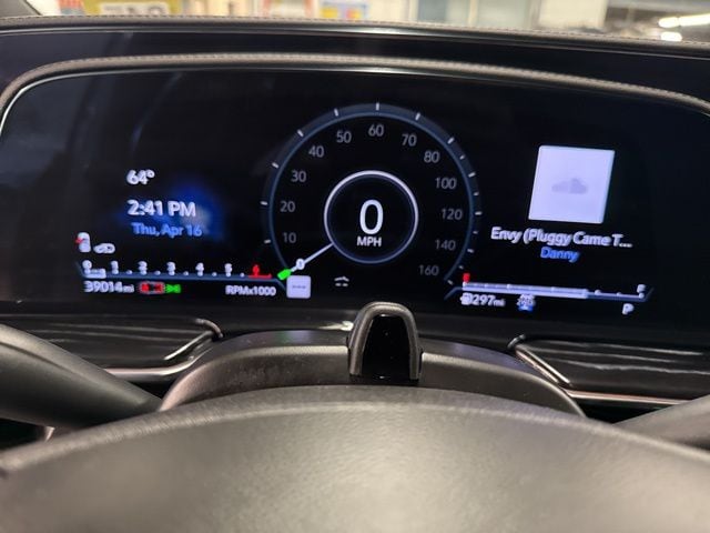 2023 Cadillac Escalade ESV Sport - Photo 14