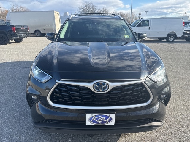 Used 2023 Toyota Highlander XLE with VIN 5TDKBRCH4PS567778 for sale in Burlington, VT