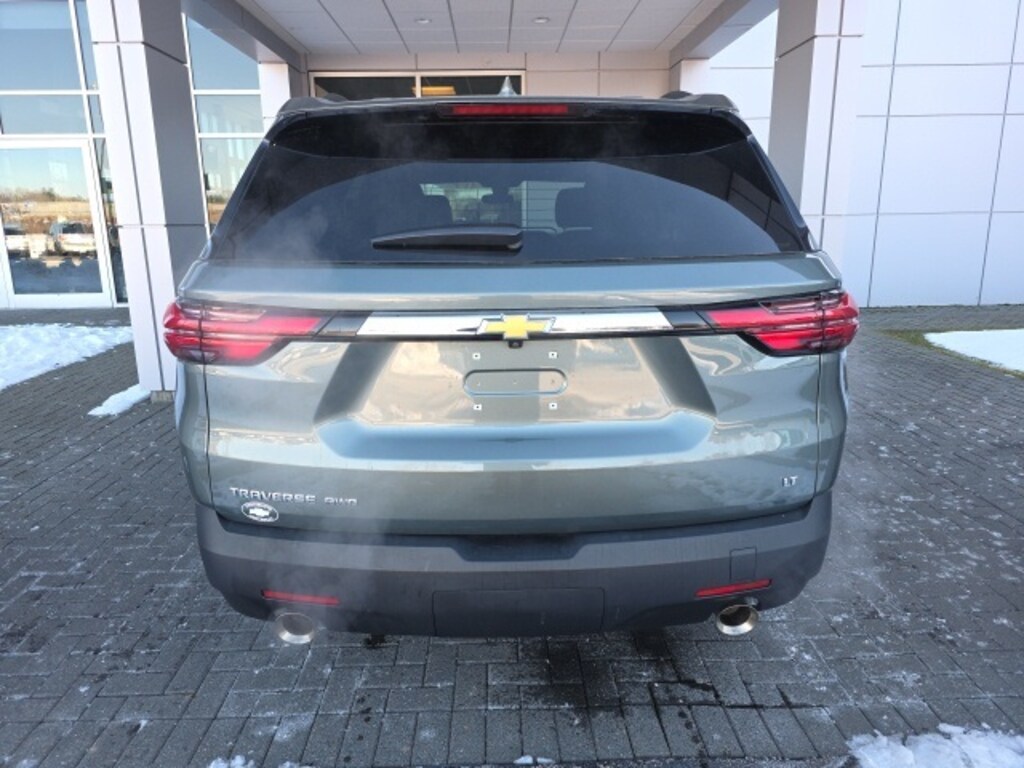 Used 2023 Chevrolet Traverse LT SUV
