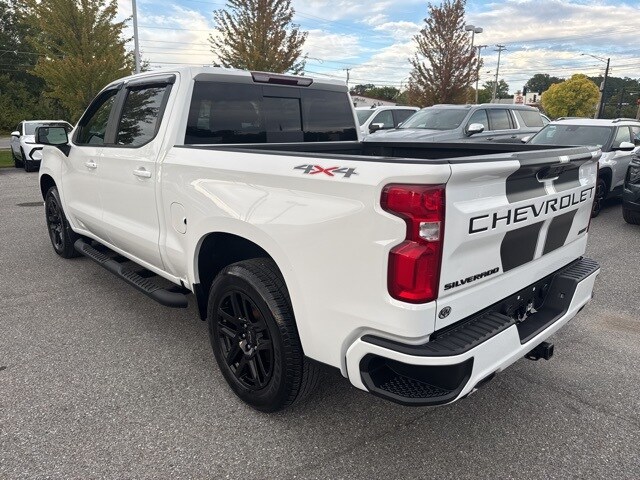 2023 Chevrolet Silverado 1500 RST photo 4